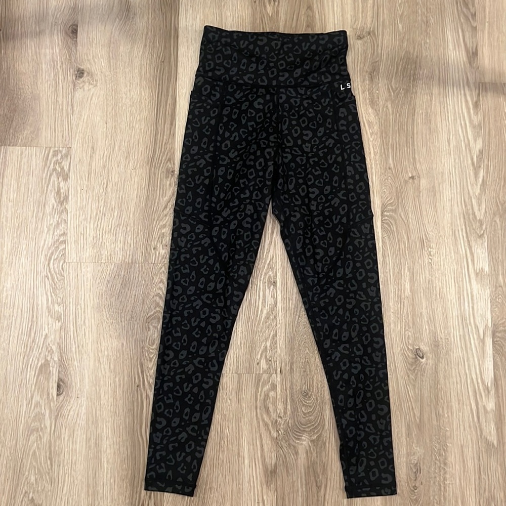 LSKD leggings size XS